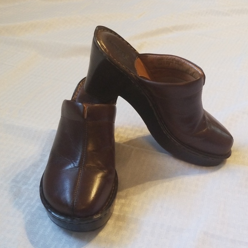 BORN brown leather mules size 8